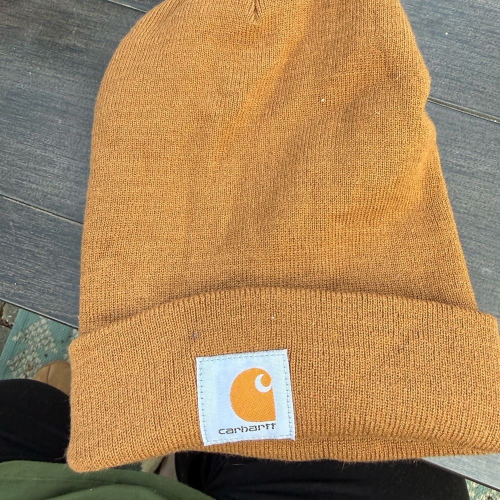 Carhartt Brown Cuffed Knit Beanie with Logo Patch